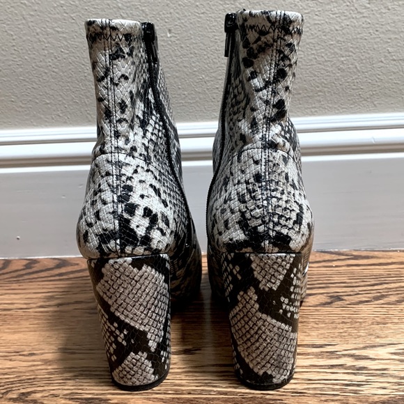 Aldo snakeskin booties - Picture 9 of 10